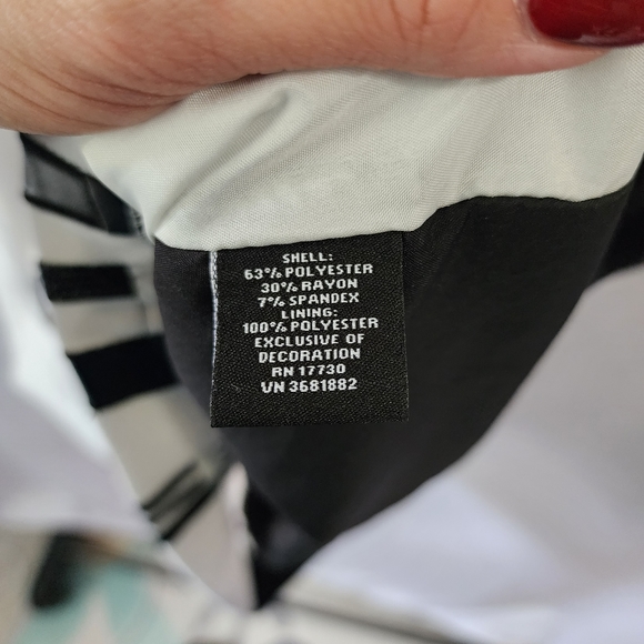 SOLD! Victoria Beckham for Target • Mod Floral Dress - Picture 7 of 7